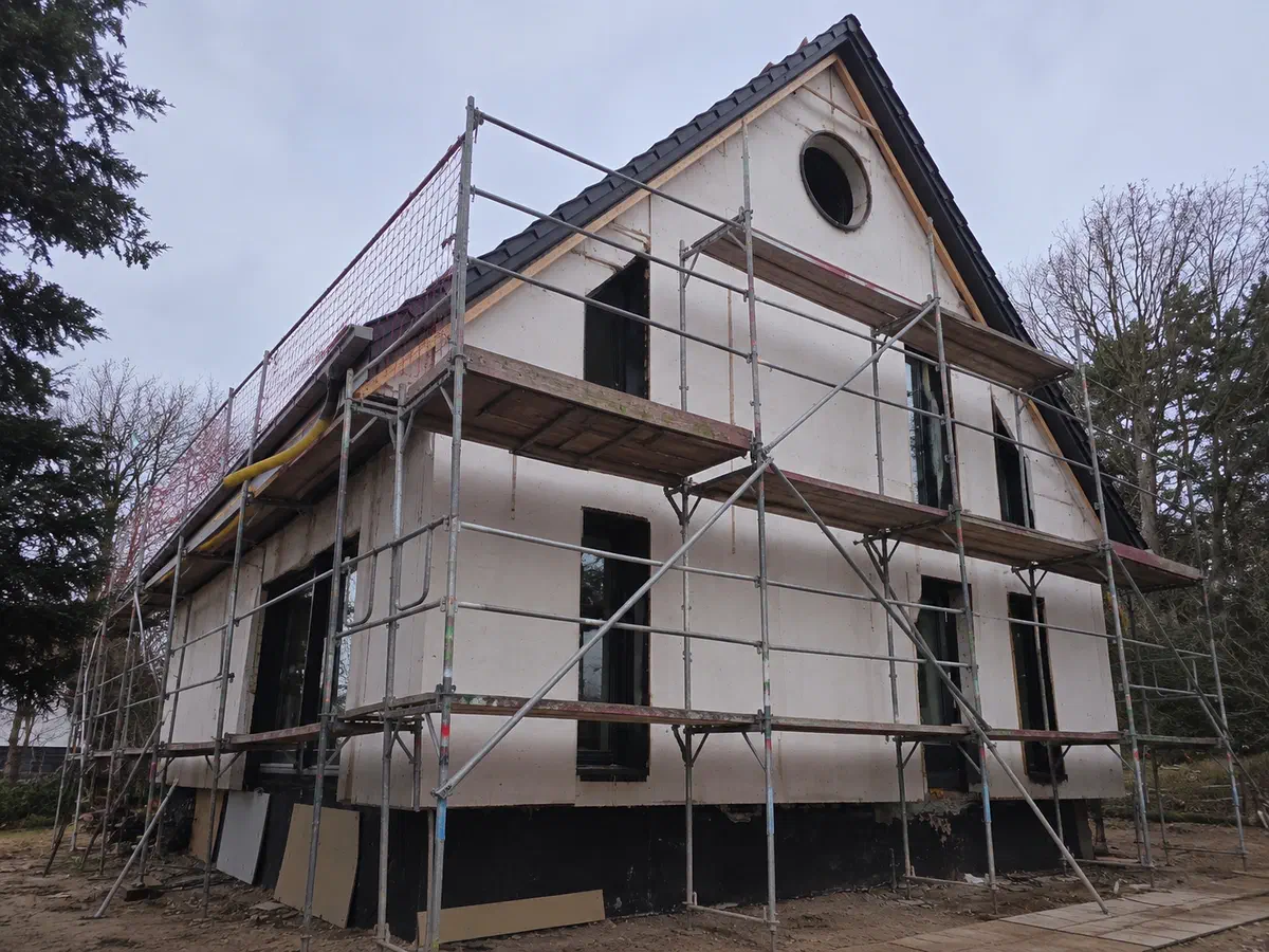 Ausgangssituation - Arbeit Bauteam Ruegen (/images/gallery-vergleich-2-alt.png)